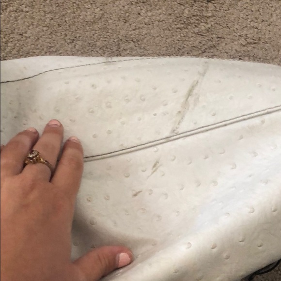 Large guess purse - Picture 6 of 8